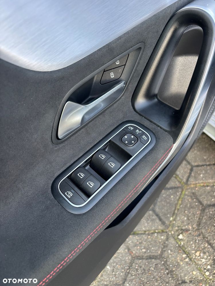 Mercedes-Benz Klasa A 180 d 7G-DCT AMG Line - 16