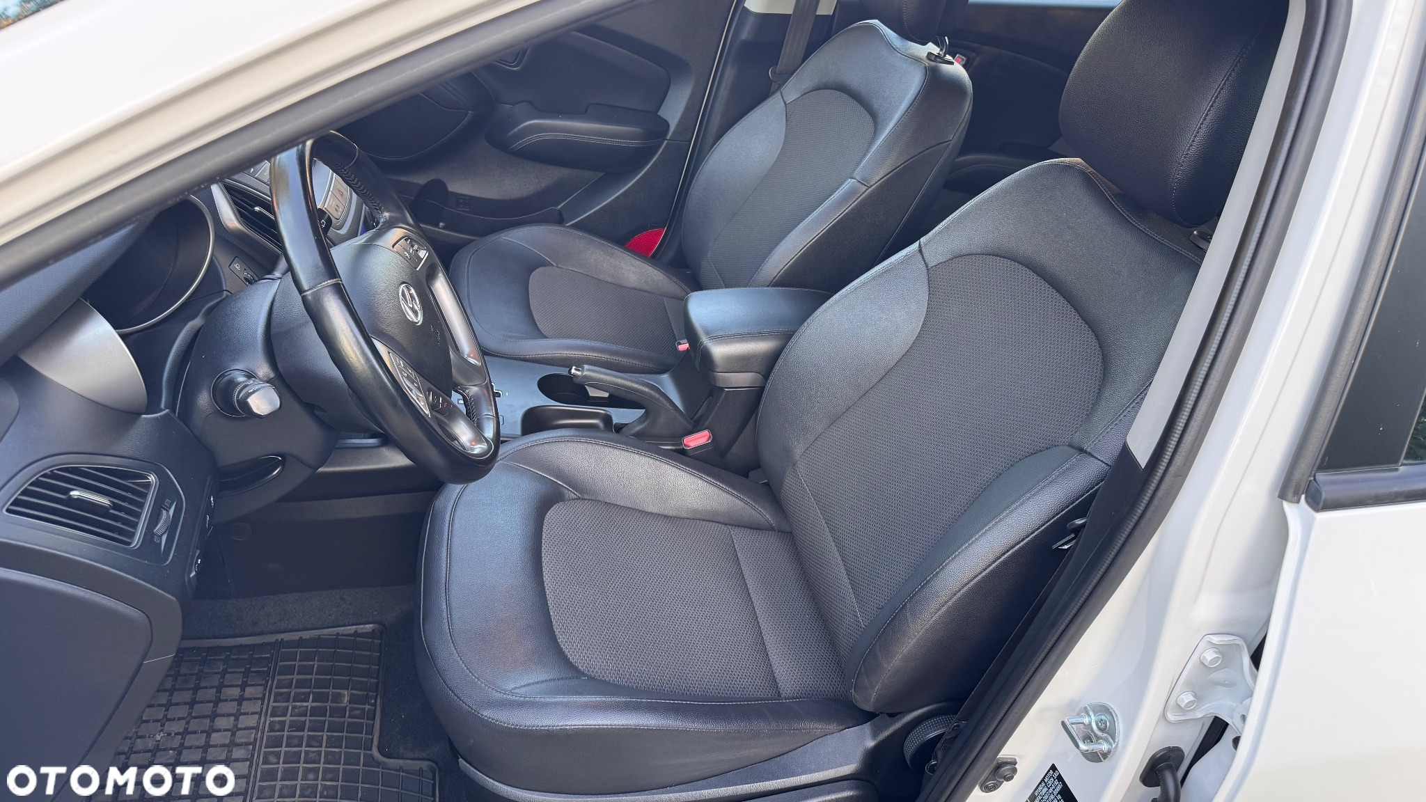 Hyundai ix35 - 12