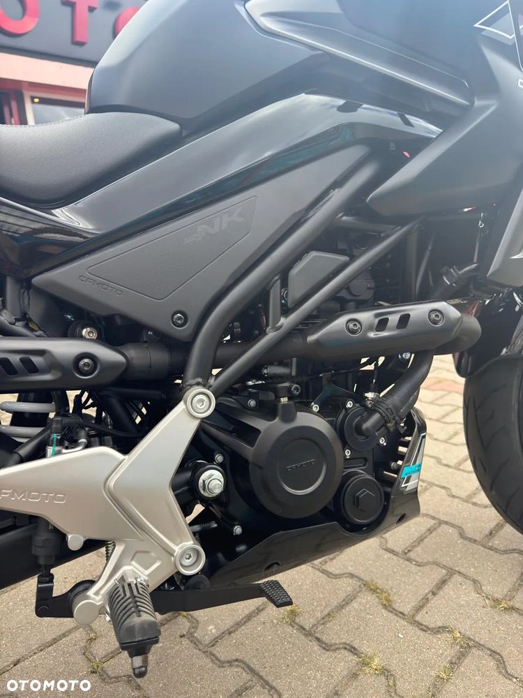 CFMoto NK - 18
