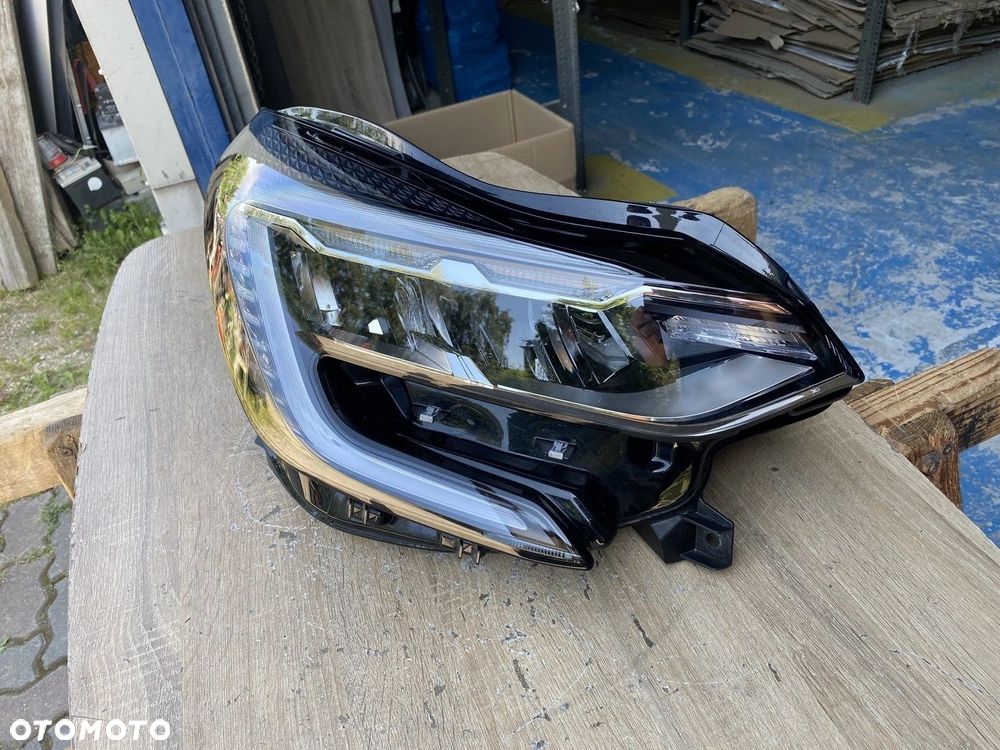 LAMPA PRZEDNIA PRAWA MITSUBISHI ASX 22-25 FULL LED 260108850R - 2