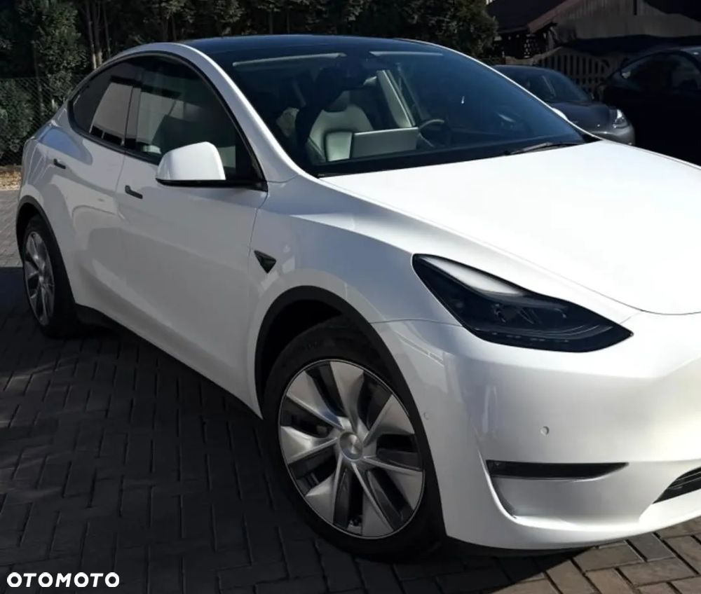 Tesla Model Y 2022 photo 3
