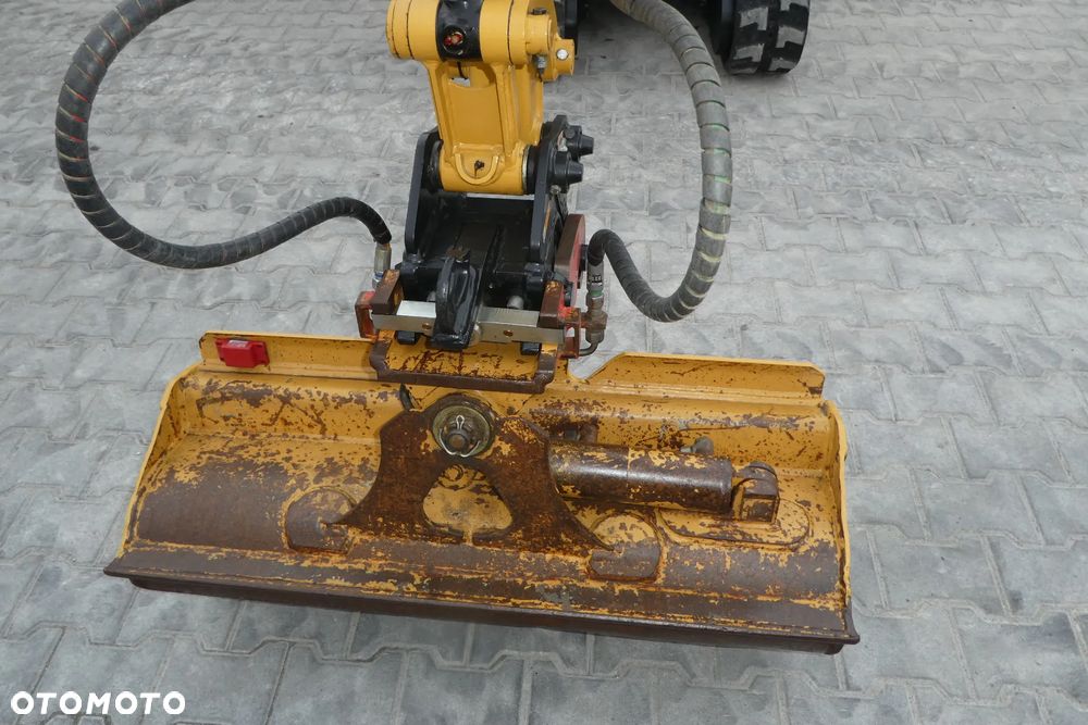 Caterpillar 301,8 - 10