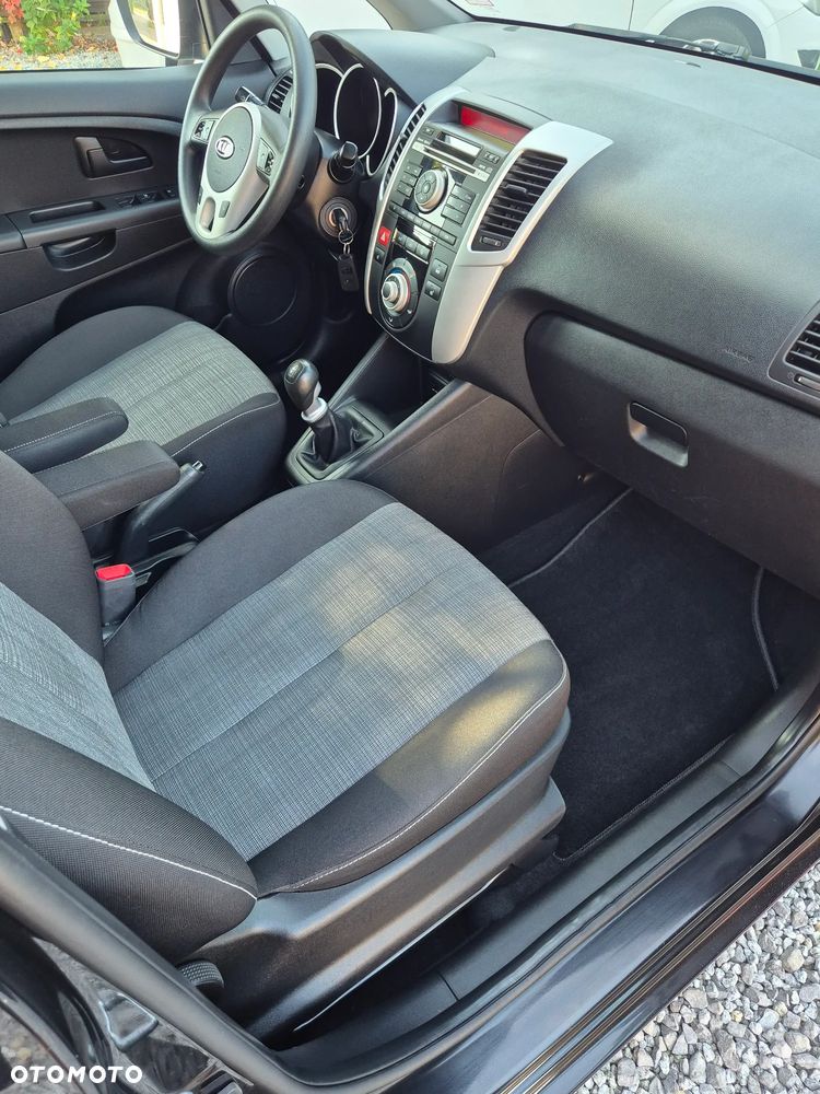 Kia Venga 1.6 CVVT Black Collection - 13