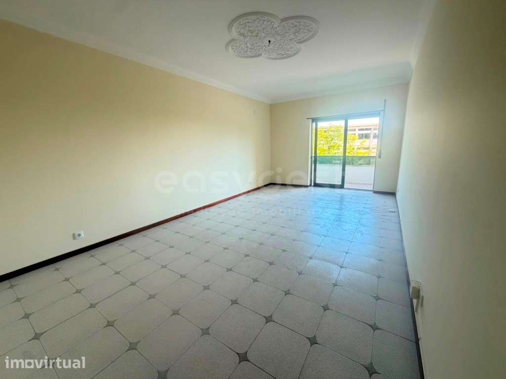 T3 com 120 m² | Varanda | Vista Desafogada | Centro de Almada - Grande imagem: 4/22