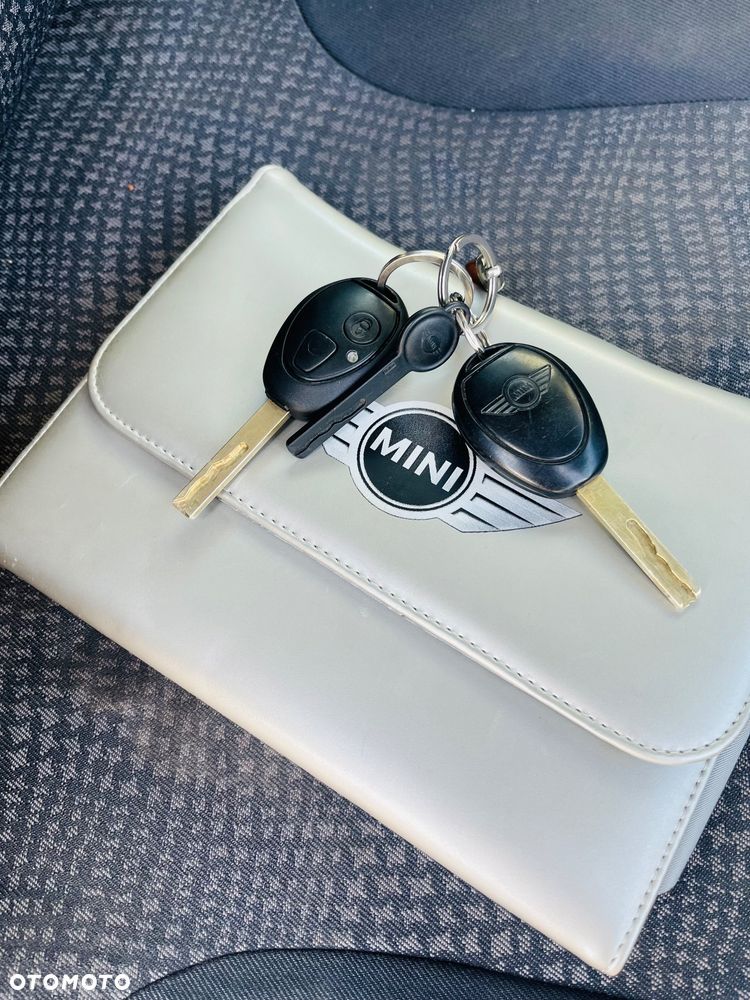 MINI Cooper Standard - 8