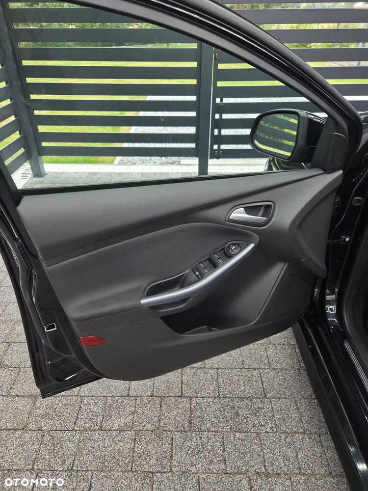 Ford Focus - 22