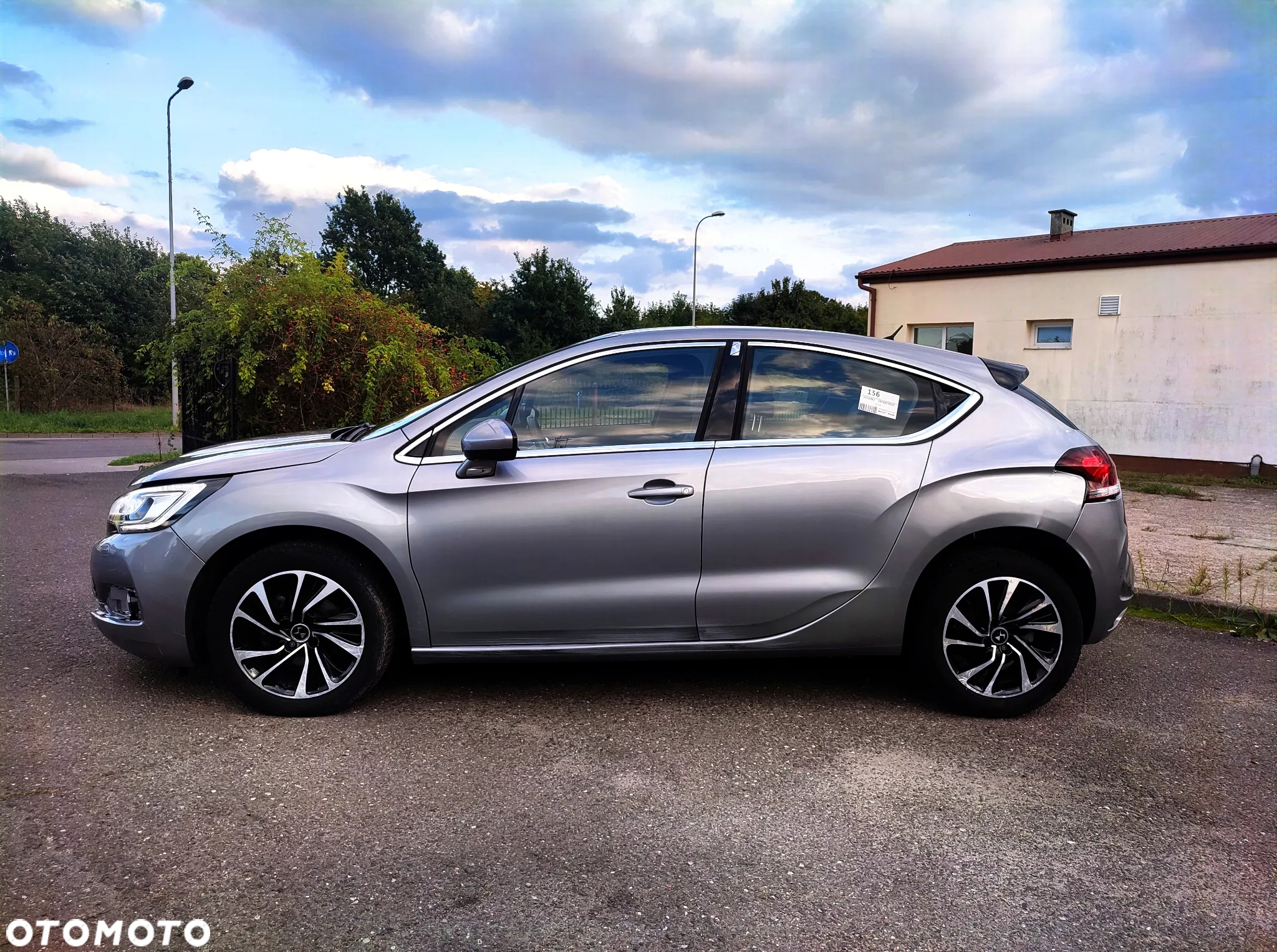 Citroën DS4 BlueHDi 120 S&S EAT6 SoChic - 4