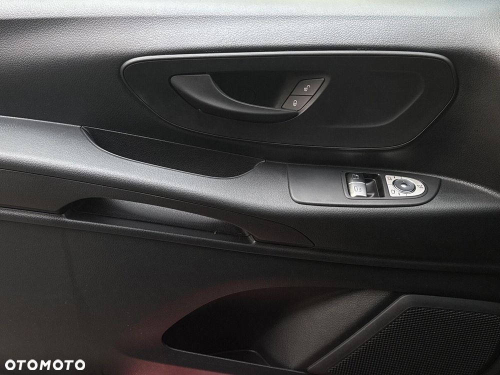 Mercedes-Benz Vito - 21