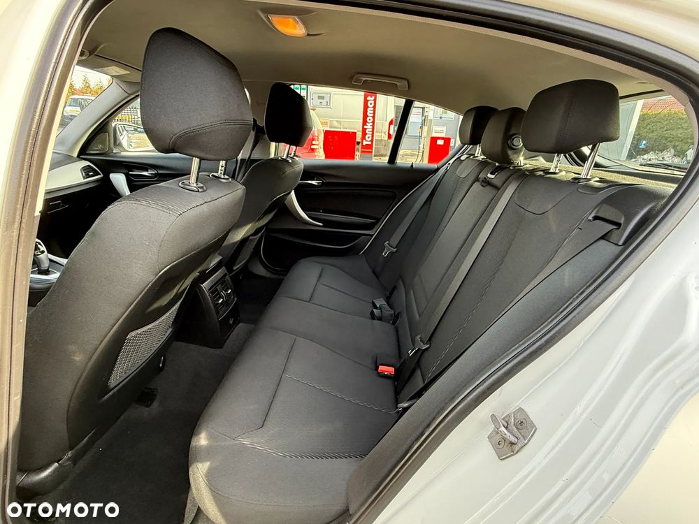 BMW Seria 1 118d - 25