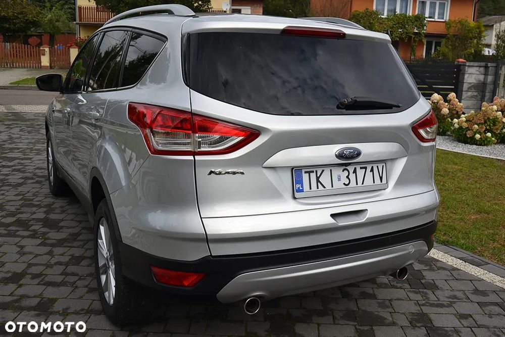 Ford Kuga 2.0 TDCi 2x4 Titanium - 9
