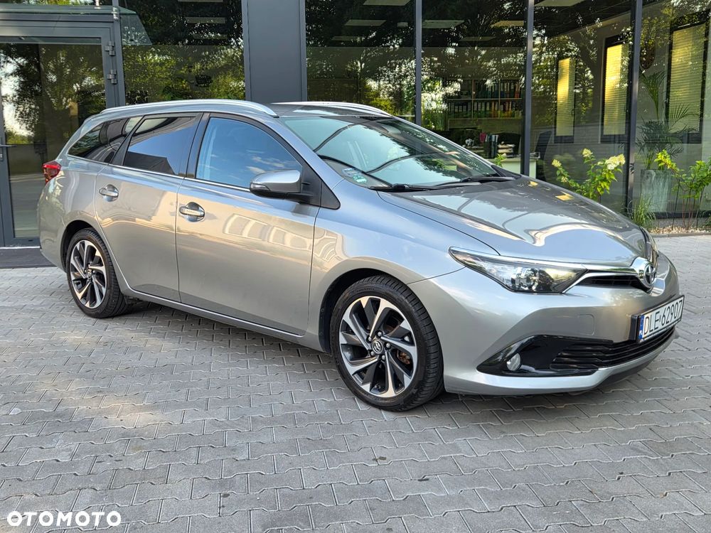 Toyota Auris 1.6 D-4D Edition-S - 2
