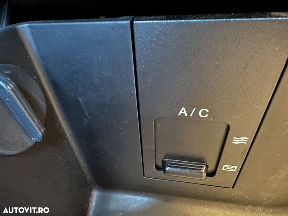 Kia Ceed 1.4 CVVT Attract - 32