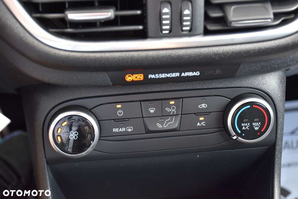 Ford Fiesta 1.0 EcoBoost Start-Stop SYNC Edition - 17