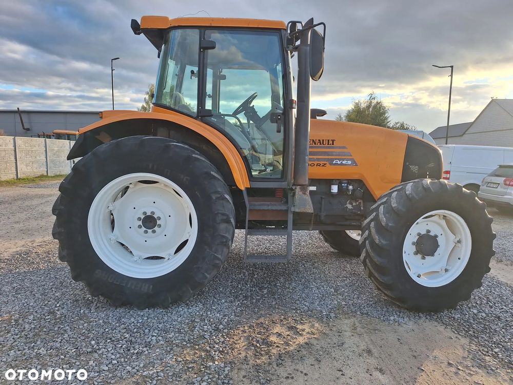 Renault Ares 630 RZ - 6