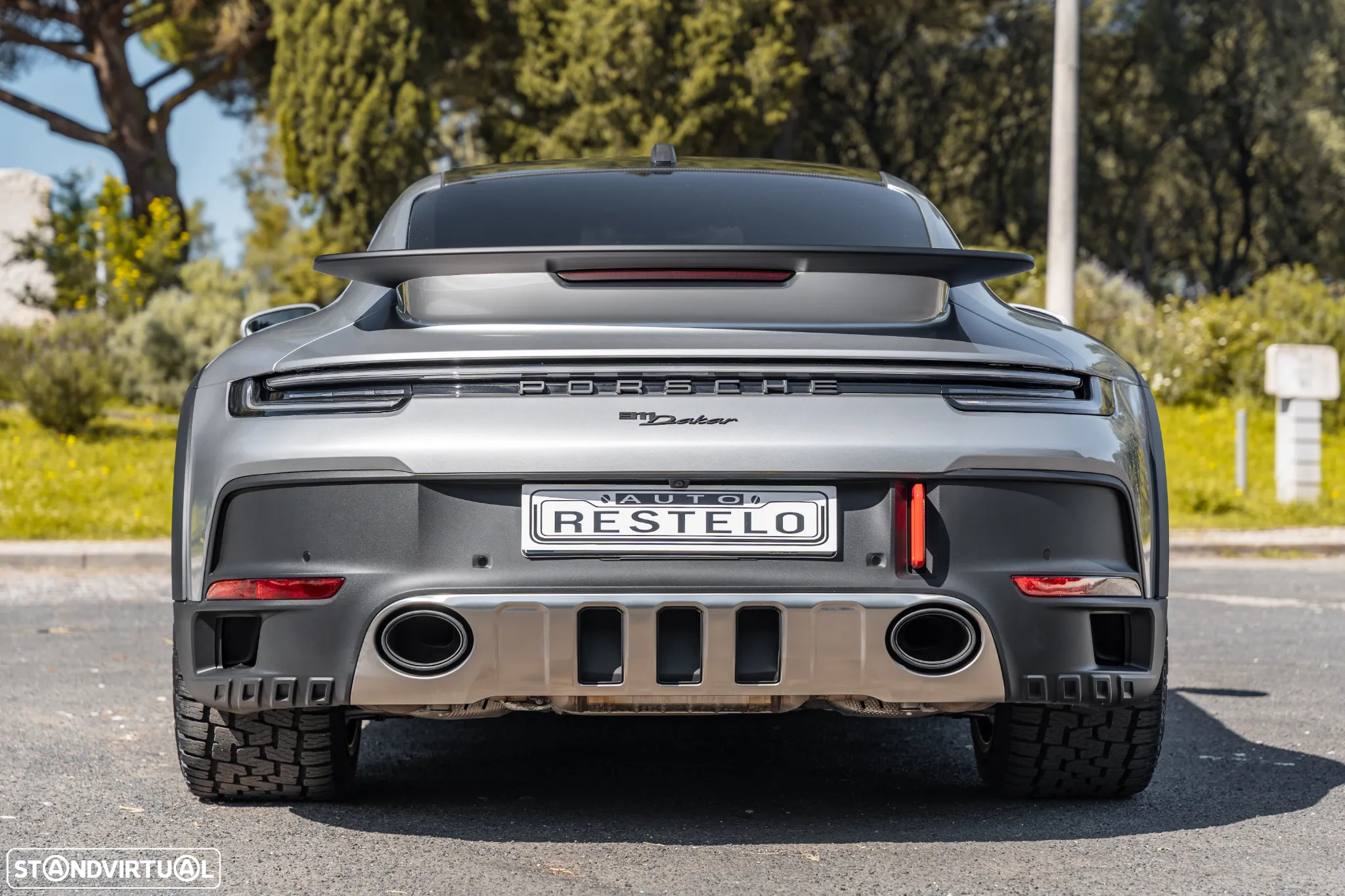 Porsche 911 (992) Dakar - 5