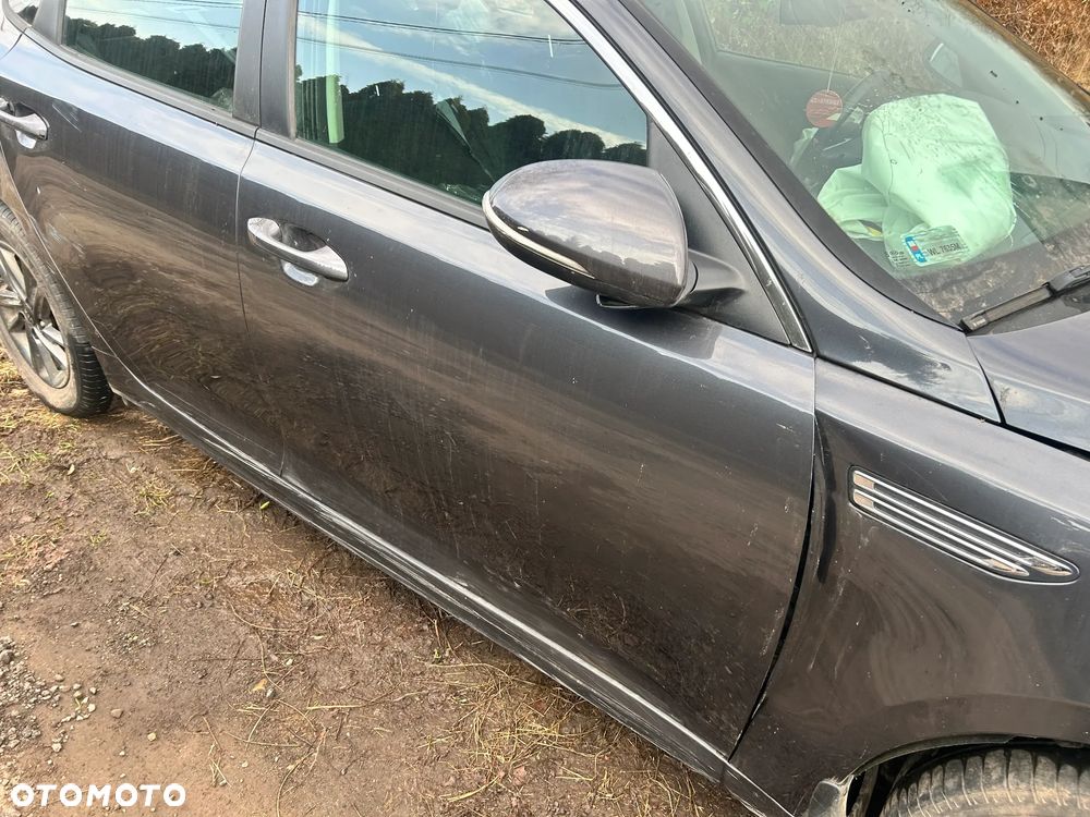 Kia Optima 2.0 L - 9