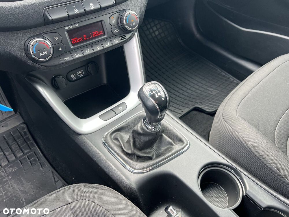 Kia Ceed - 12