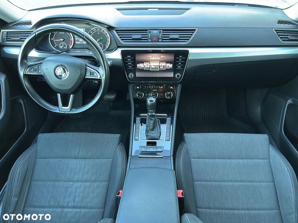 Skoda Superb 2.0 TDI Ambition DSG - 5