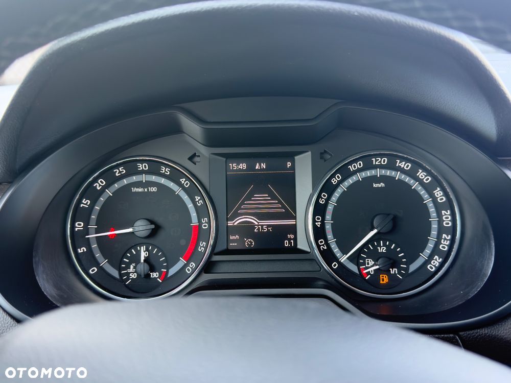 Skoda Octavia 2.0 TDI 4x4 DSG Scout - 31