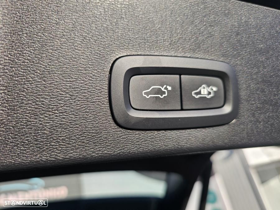 Volvo XC 40 1.5 T4 PHEV Core - 14