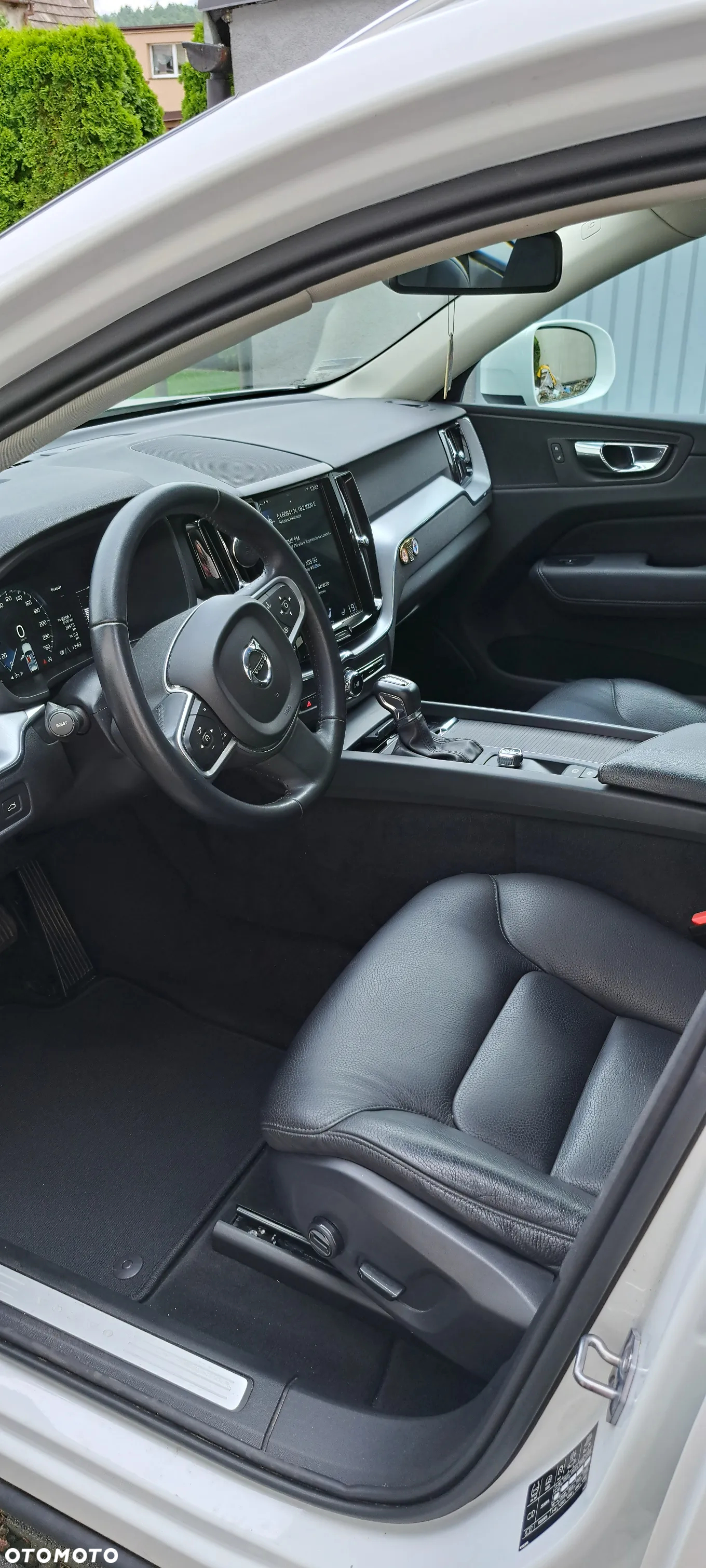 Volvo XC 60 T5 AWD Momentum - 11