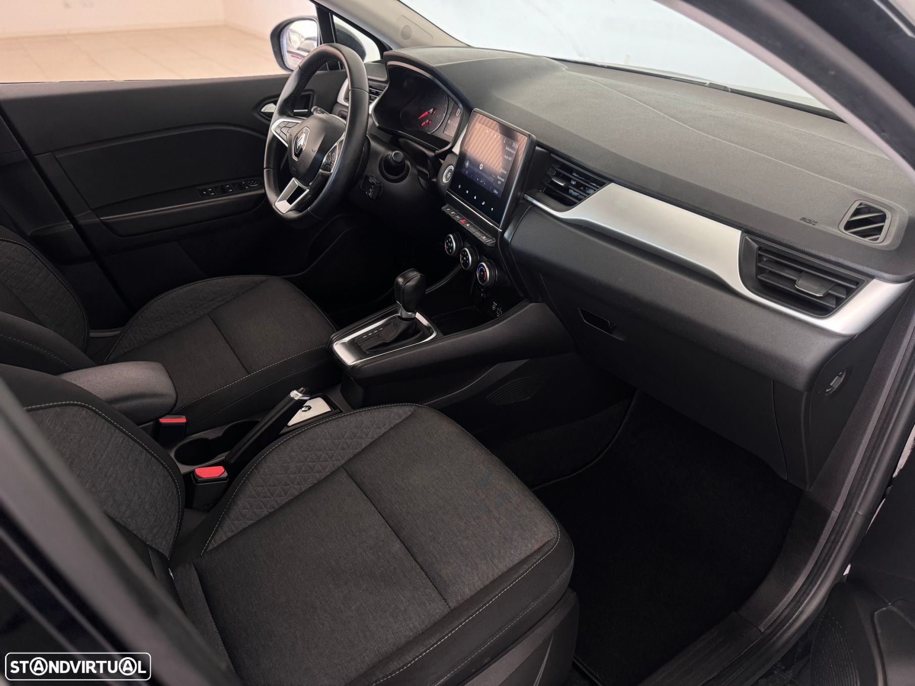 Renault Captur - 16