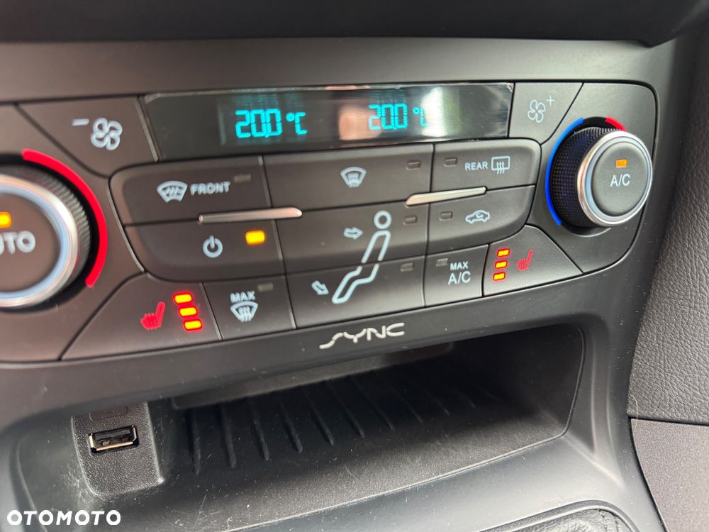 Ford Focus 1.0 EcoBoost Trend Sport - 17