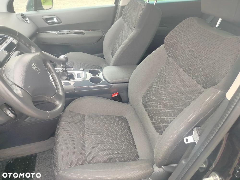 Peugeot 3008 155 THP Premium - 17