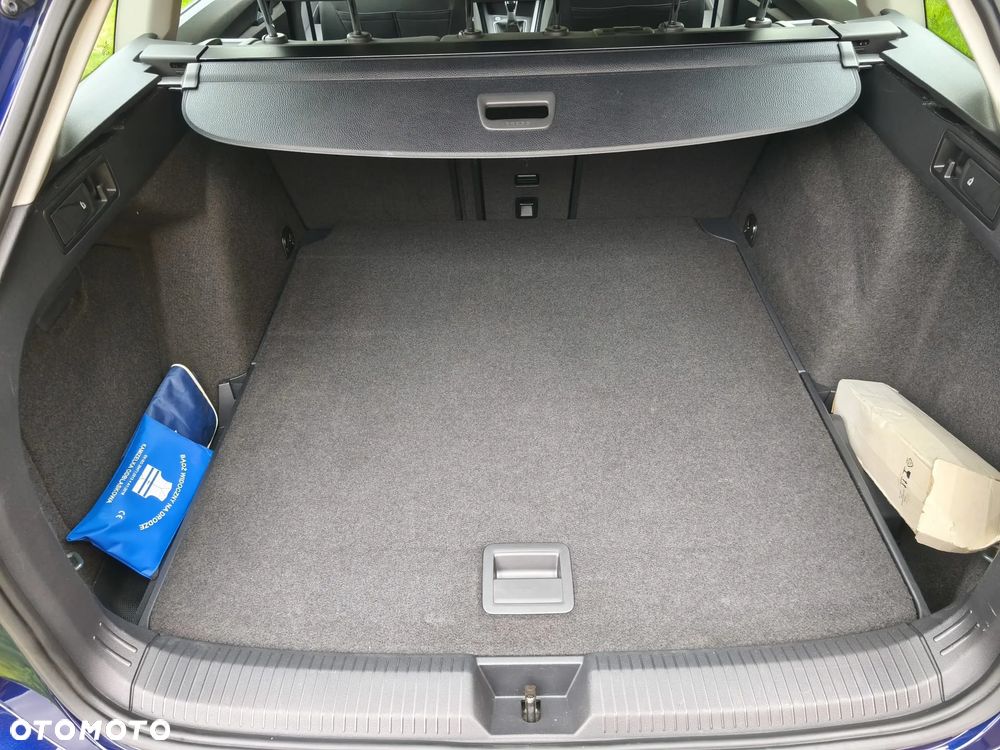Volkswagen Golf 2.0 TDI Life - 30