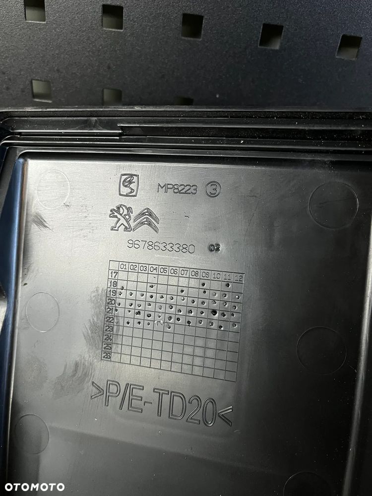 EXPERT III Jumpy III Vivaro IV Obudowa skrzynki BSI bezpieczników 9804681980 9678633380 - 5