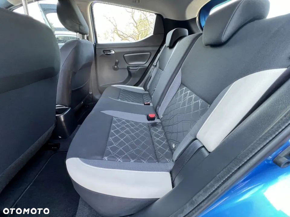 Nissan Micra 1.0 Acenta - 9