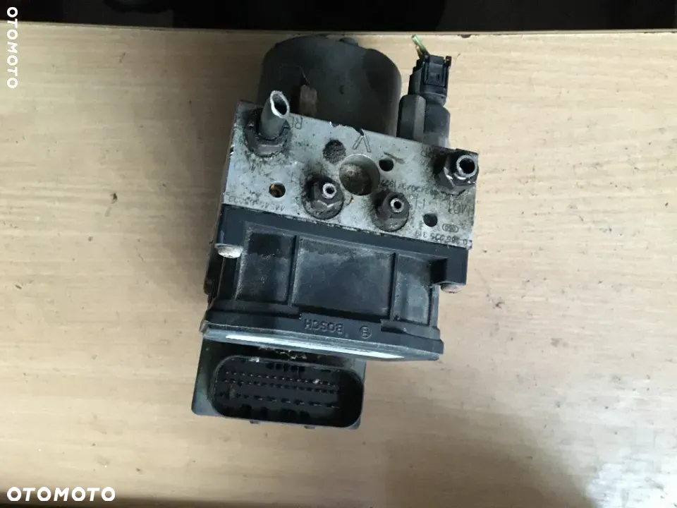 Pompa hamulcowa Toyota Avensis T25 0265950147 - 2