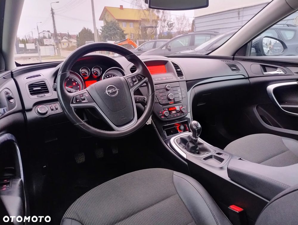 Opel Insignia 1.8 - 11