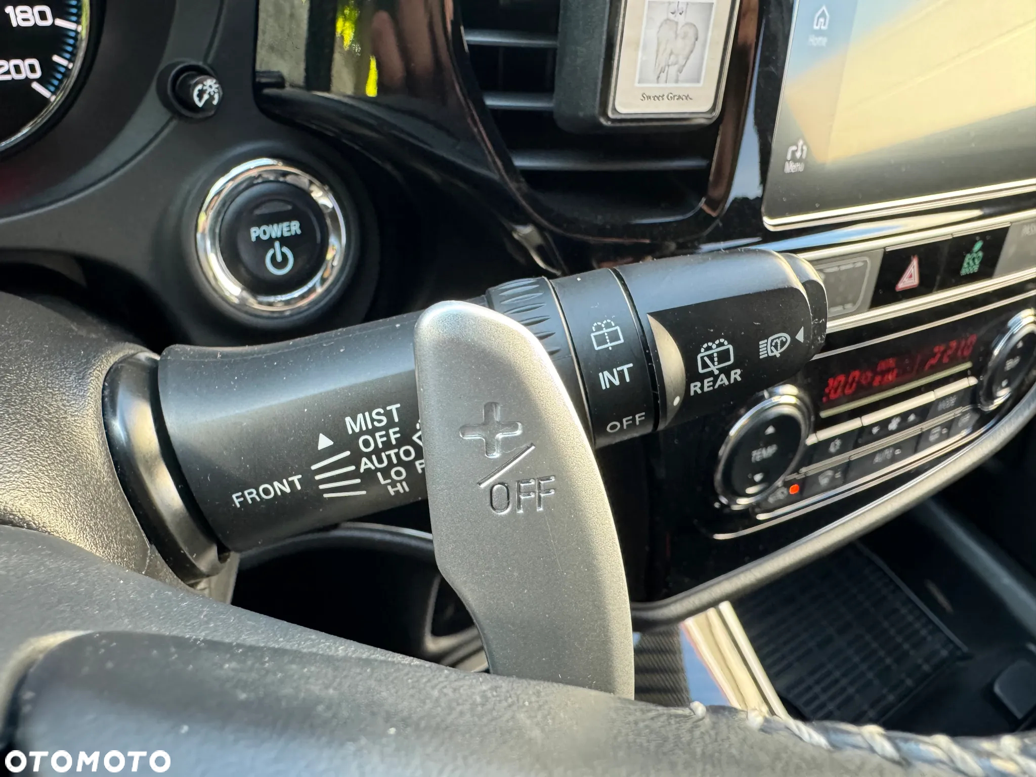Mitsubishi Outlander - 30