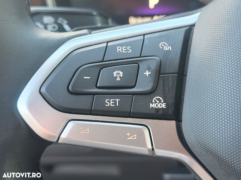 Volkswagen Touareg V6 TDI 4MOTION Elegance - 22