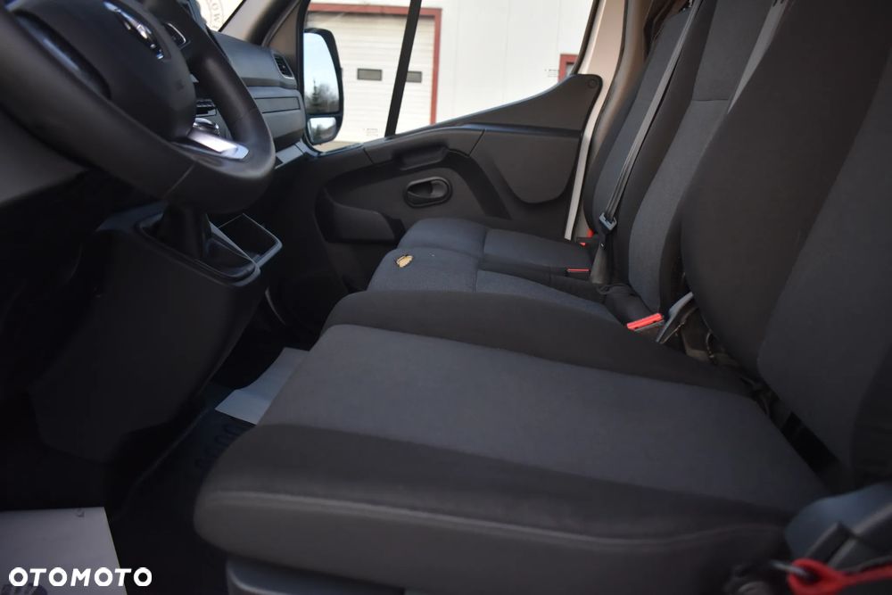 Renault Master - 18