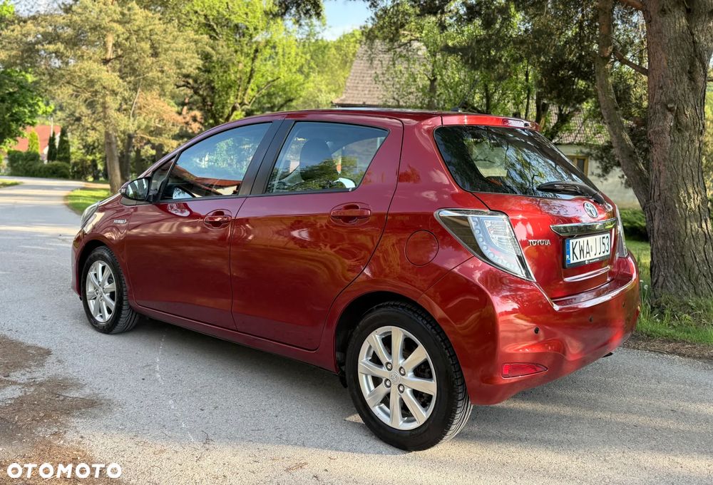 Toyota Yaris Hybrid 100 Premium EU6 - 11