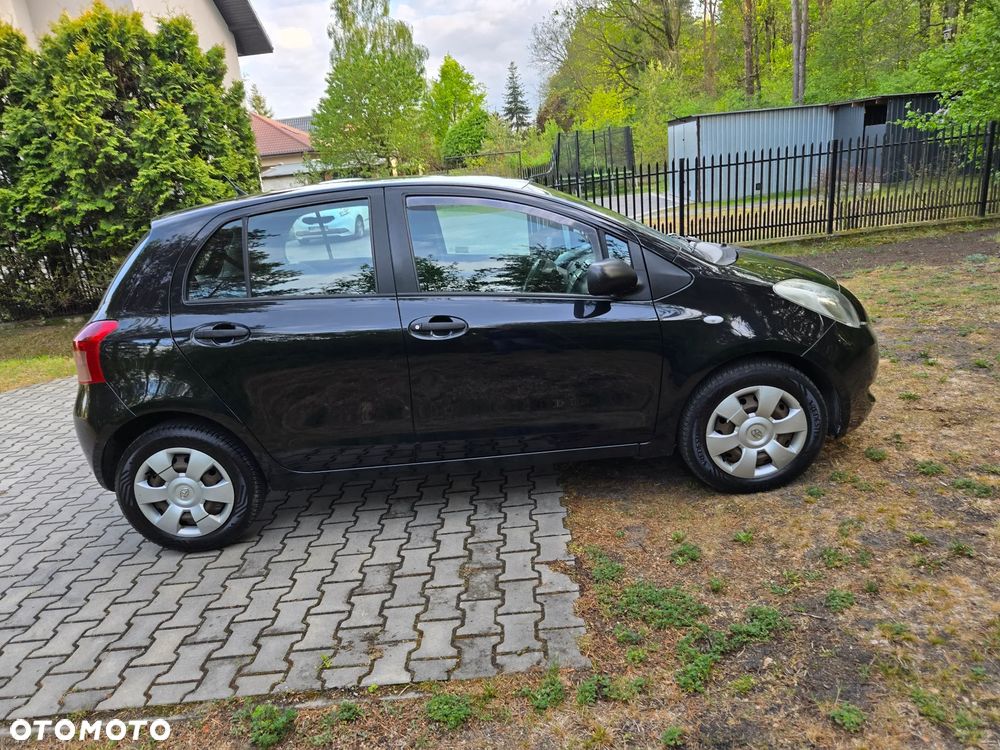 Toyota Yaris 1.3 Prestige - 16