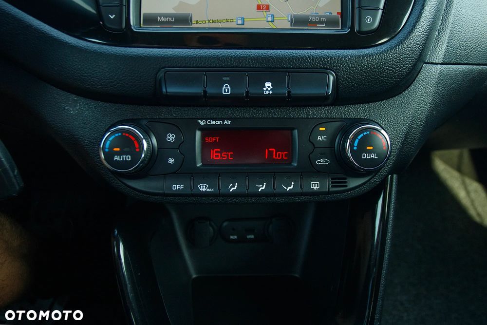 Kia Ceed 1.6 CRDi L - 22