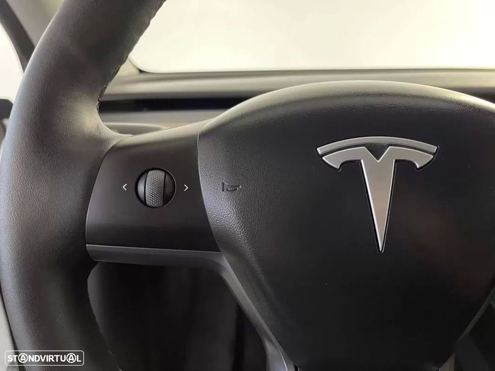 Tesla Model Y Long Range Tração Integral — fotografia 37