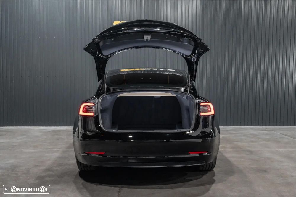 Tesla Model 3 Standard Range Plus RWD - 48