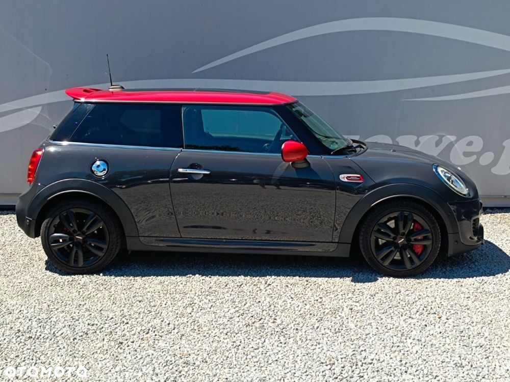 MINI John Cooper Works - 13