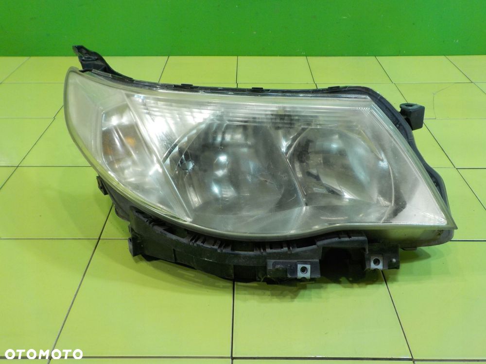 SUBARU FORESTER III 10r 5D XENON lampa prawa przod - 5