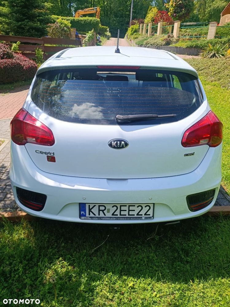 Kia Ceed - 4