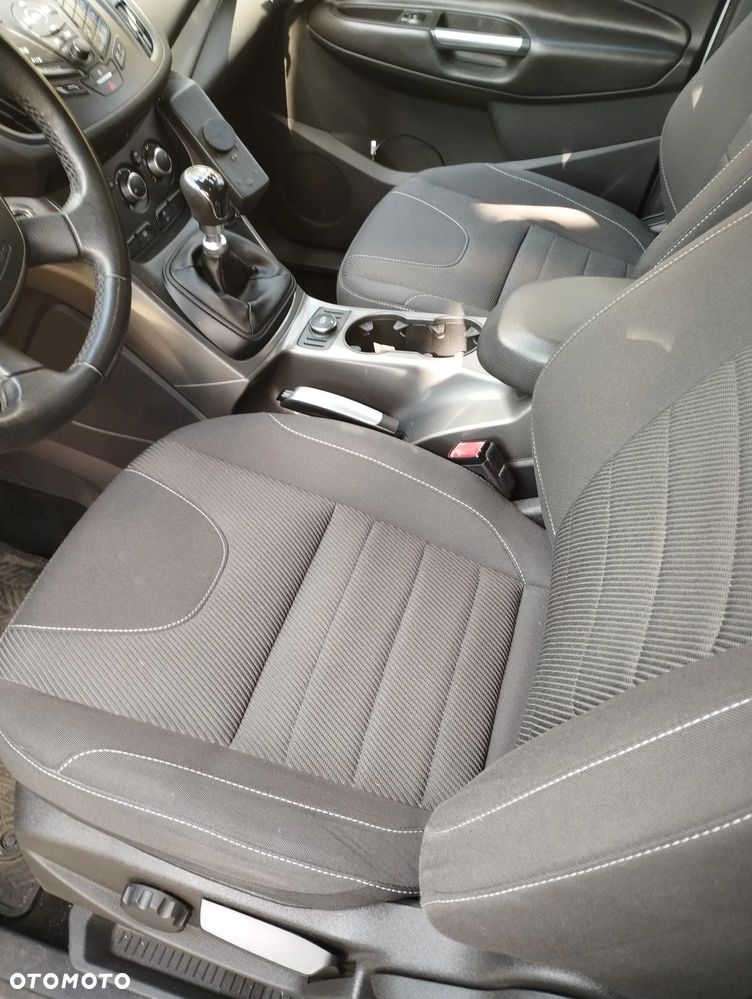 Ford Kuga 2.0 TDCi 4WD Titanium - 15