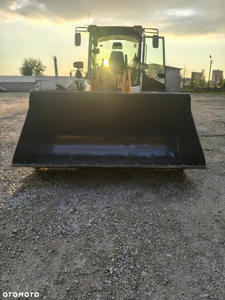 Liebherr L 509 L508 L504 L506 STEREO COMPACT CAT 906M 907M 908M VOLVO L35 L30 L25 JCB 407 406 FULL OPCJA DUŻA ŁYŻKA TEREX TL ATLAS AR 65 SUPER STAN BEZ LUZÓW - 1