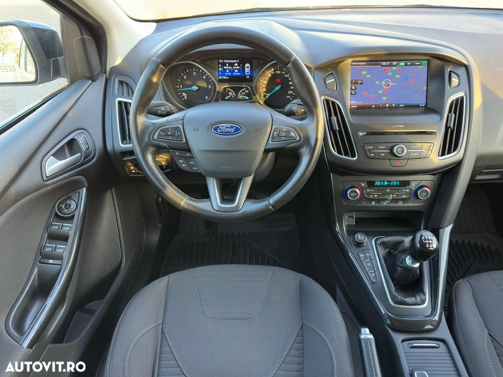 Ford Focus 1.5 TDCi DPF Start-Stopp-System Titanium - 11