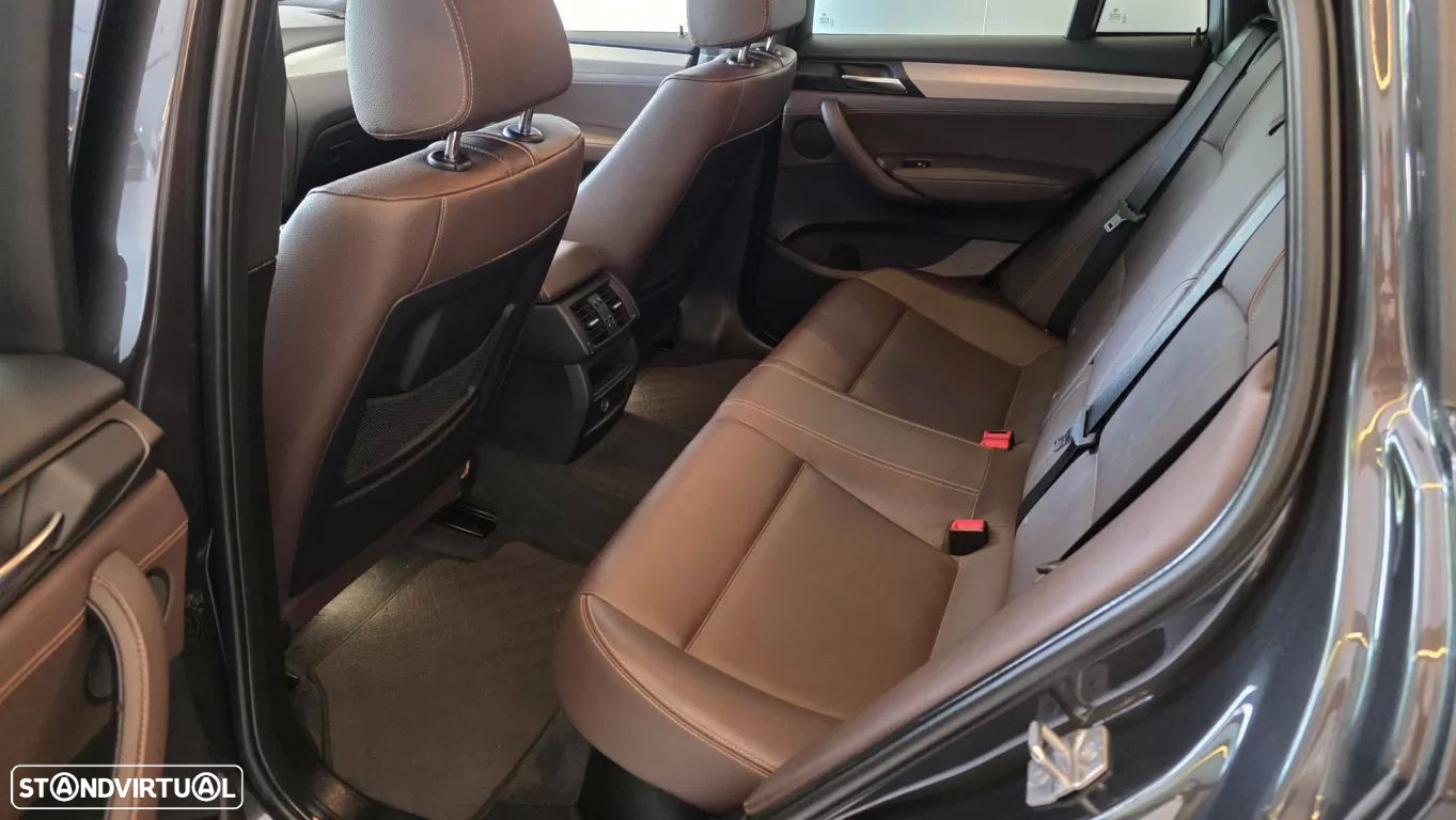 BMW X4 30 d xDrive Pack M - 56
