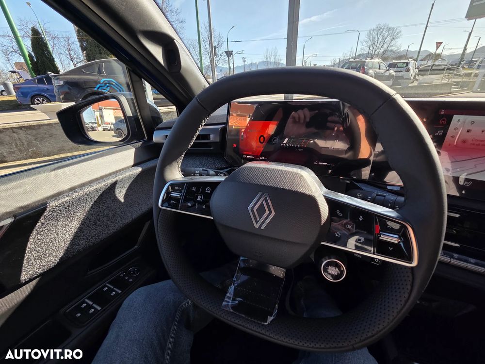 Renault Clio TCe 115 Techno - 18