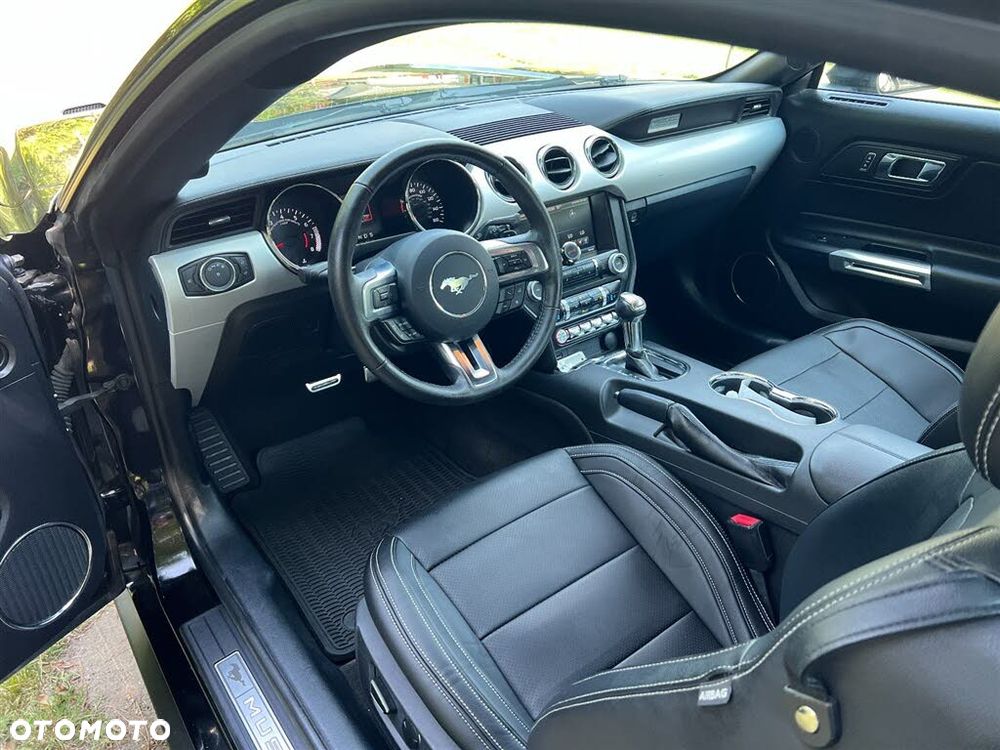 Ford Mustang - 19
